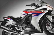 مميزات وسعر دراجة نارية هوندا رياضية Honda Cbr 500 R 2014