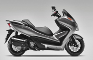 مميزات وسعر دراجة نارية هوندا سكوتر Honda Forza 300 Abs 2015