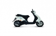 مميزات وسعر دراجة نارية بياجيو سكوتر Piaggio Zip 50 4t 2014