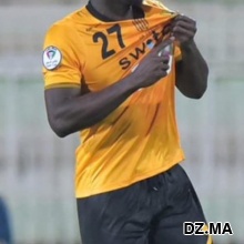 رونالد وانجا لاعب كرة قدم نادي الفيصلي ومنتخب الكاميرون